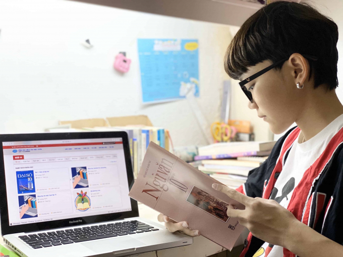 Học sinh học từ xa bằng giải pháp VNPT E-Learning