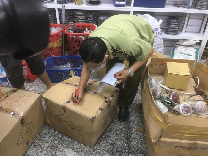 phụ tùng xe máy không hóa đơn chứng từ